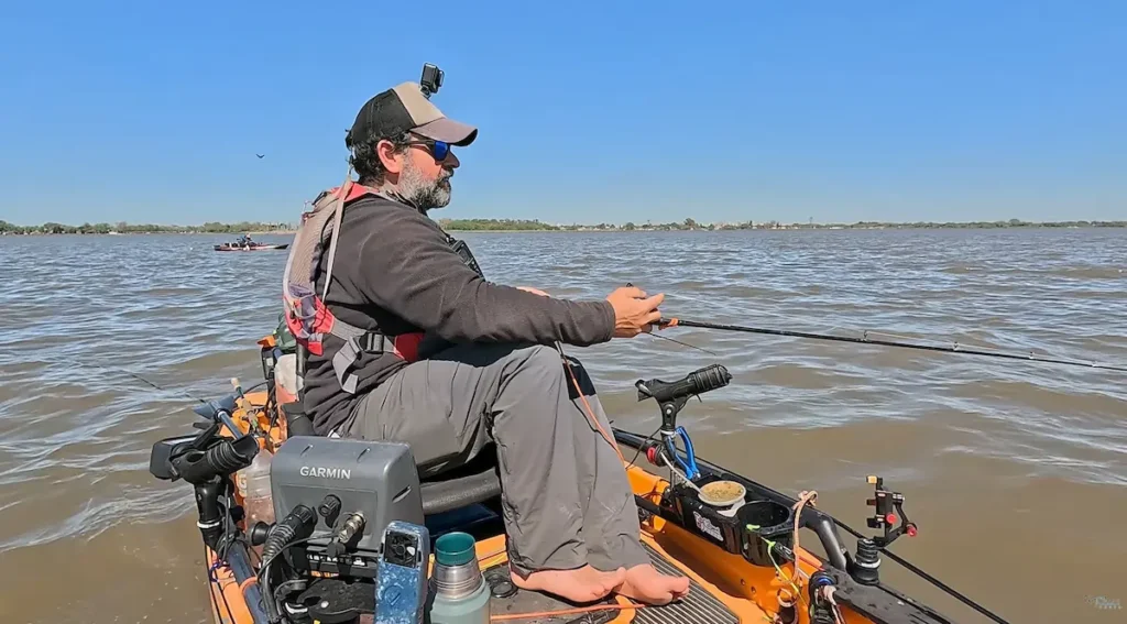 kayak-fishing-quilmes-rio-de-la-plata-1200.webp